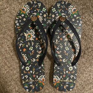 Tori Burch Flip flops